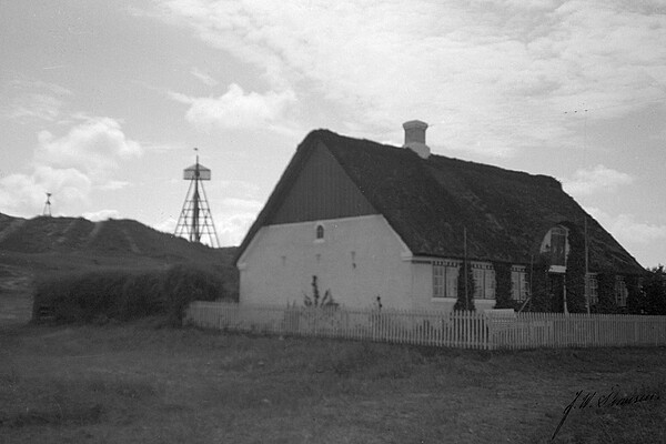 S&oslash;nderho: K&aring;verhuset vest for skolen.